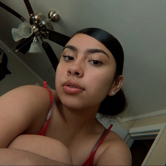 Meet your Posher, Brenda - Picture 1 of 1